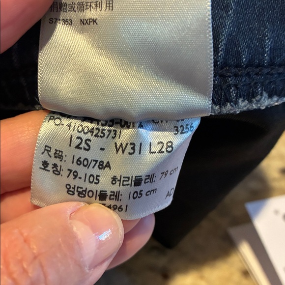 Signature Levi's Strauss Jeans - Picture 8 of 8